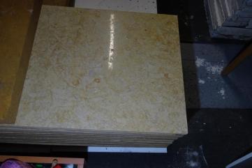 Piaskowiec polerowany – naturalny kamień na dom