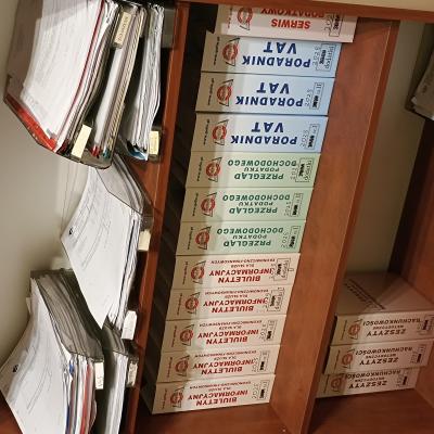 Poradniki VAT, przeglady podatkowe i kadrowe, biul