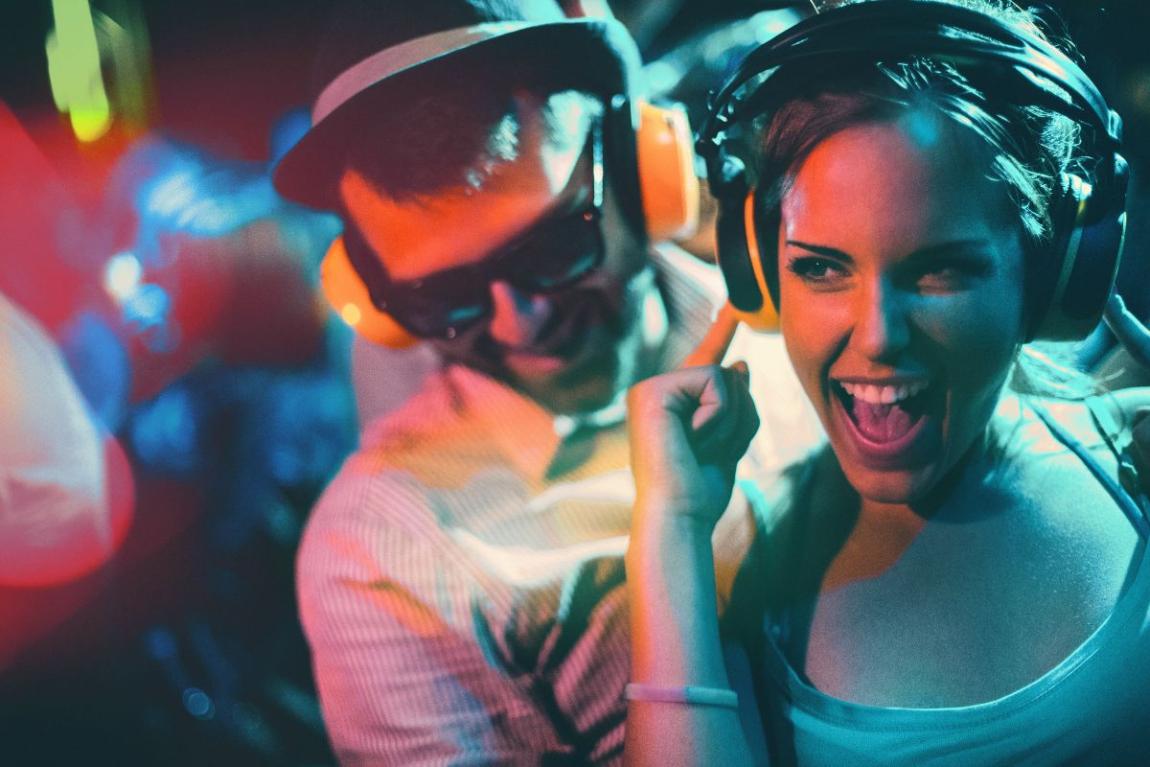 Silent disco Katowice - wynajem słuchawek, dostawa