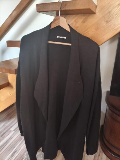 Sprzedam odzież damską w rozmiarze od 46 do 48