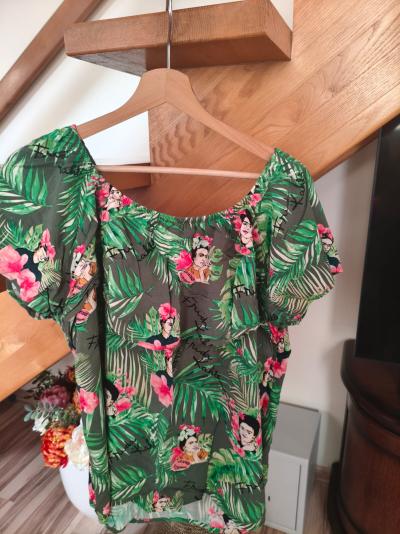 Sprzedam odzież damską w rozmiarze od 46 do 48